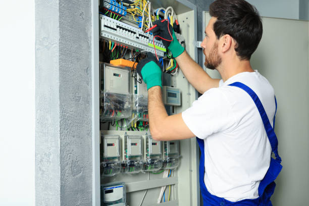 Best Affordable Emergency Electrician  in Assumption, IL